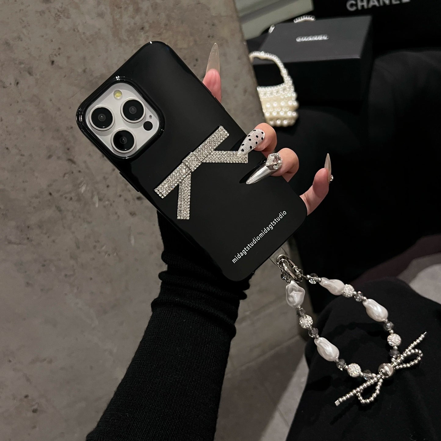 A0027-Rhinestone Bowknot IPhone Case for iPhone — Compatible with iPhone 17/16/15/14/13 Series (Pro & Pro Max)