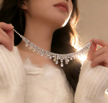 D-0003 Exquisite Crushed Diamond Statement Necklace | Radiant Sparkle for an Effortlessly Elegant Rich Girl Look