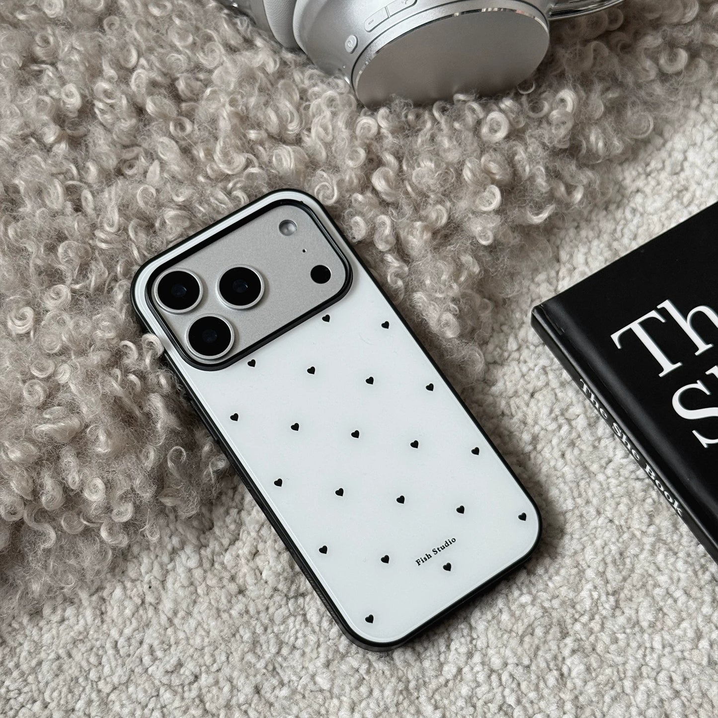A0022-Black and White Heart Pattern IPhone Case for iPhone — Compatible with iPhone 17/16/15/14/13 Series (Pro & Pro Max)