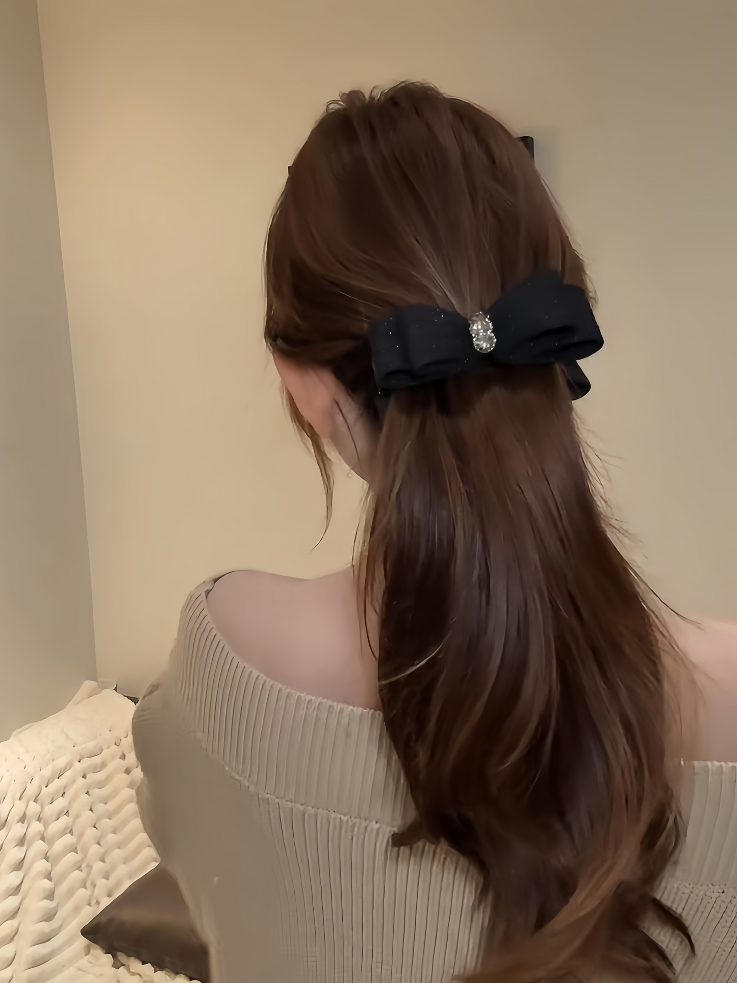B-0005 Elegant Velvet Bow Adorned Hair Accessory - Premium Vertical Banana Clip